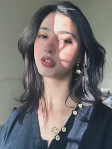 ZairaKhan01